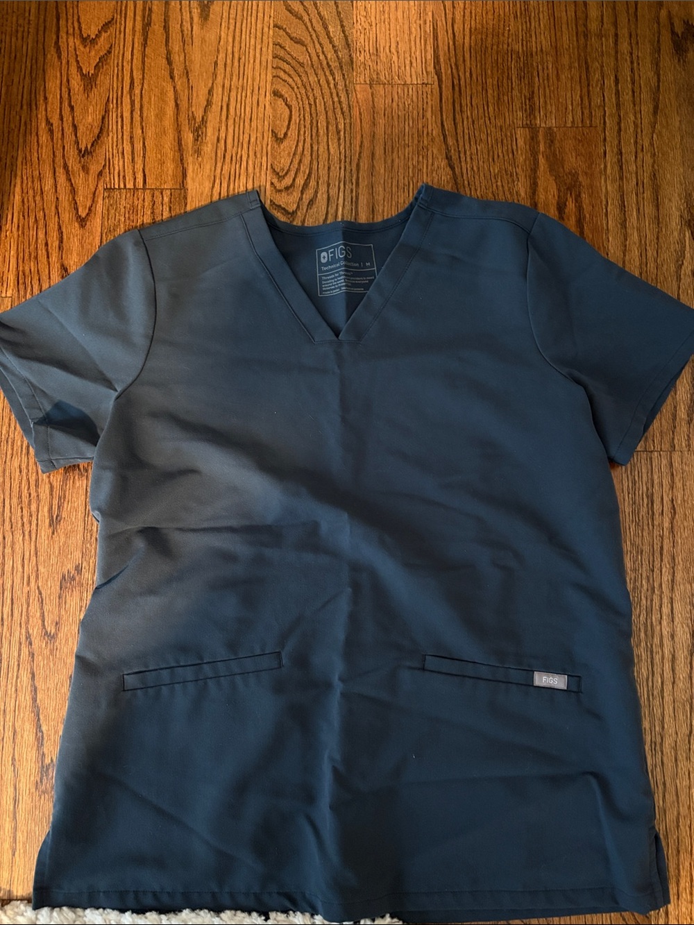Figs V-Neck Scrub Top in Navy
